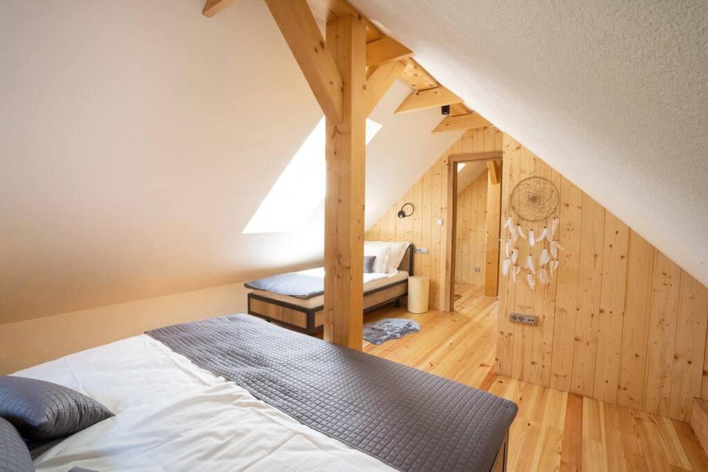ゴレンスカ地方 A Nest Under The Karawanksヴィラ エクステリア 写真